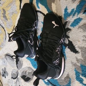 Puma, Axelion Marble Mesh Running Shoes, Size 7